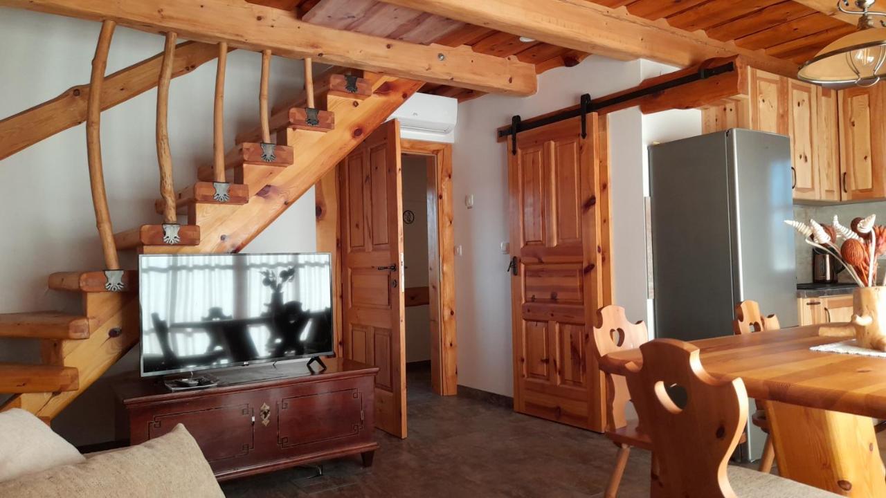 Apartma In Bungalov Jezerci Gozd Martuljek Exterior photo